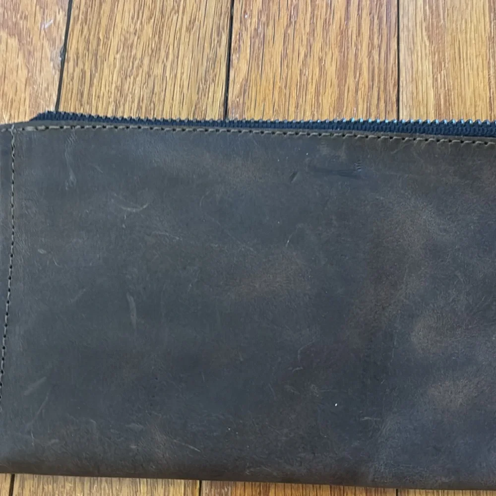 Hide and drink chocolate brown suede wallet - Picture 3 of 9
